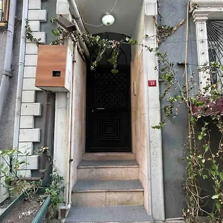 Amuer 1 İstanbul